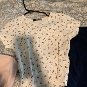 Brandy Melville flower crop top